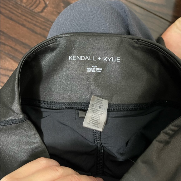 Kendall + Kylie workout legging cropped - Picture 4 of 4